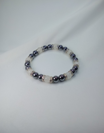 Bracelet en pierres d'hématite et cristal de roche. Bijou pour homme créé artisanalement en Moselle.