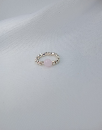 Bague pour femme en Quartz rose. Créé en Moselle dans l'est de la France.